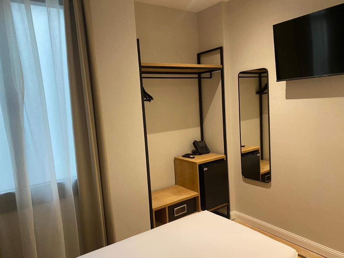 Fontanella By Bcn Urban Rooms Барселона Екстериор снимка