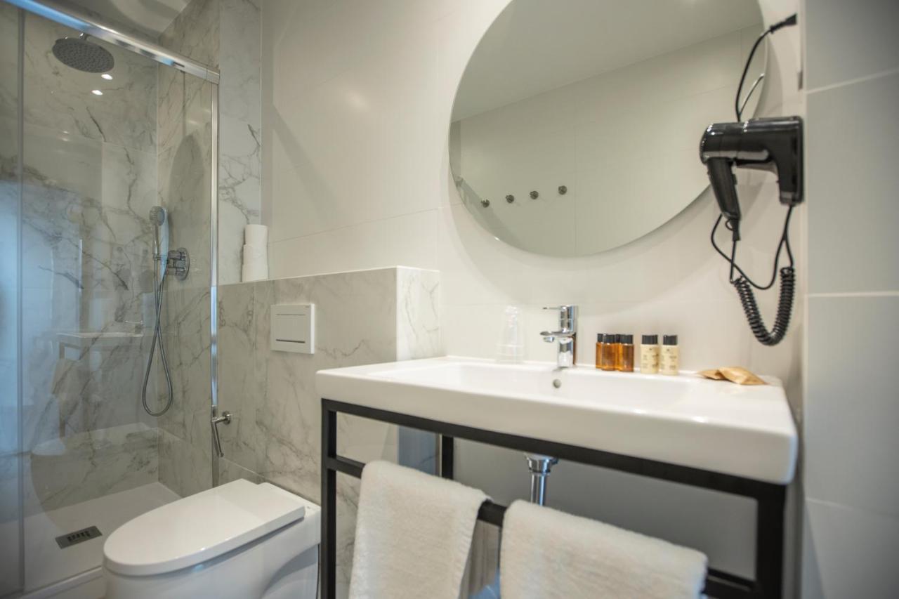 Fontanella By Bcn Urban Rooms Барселона Екстериор снимка