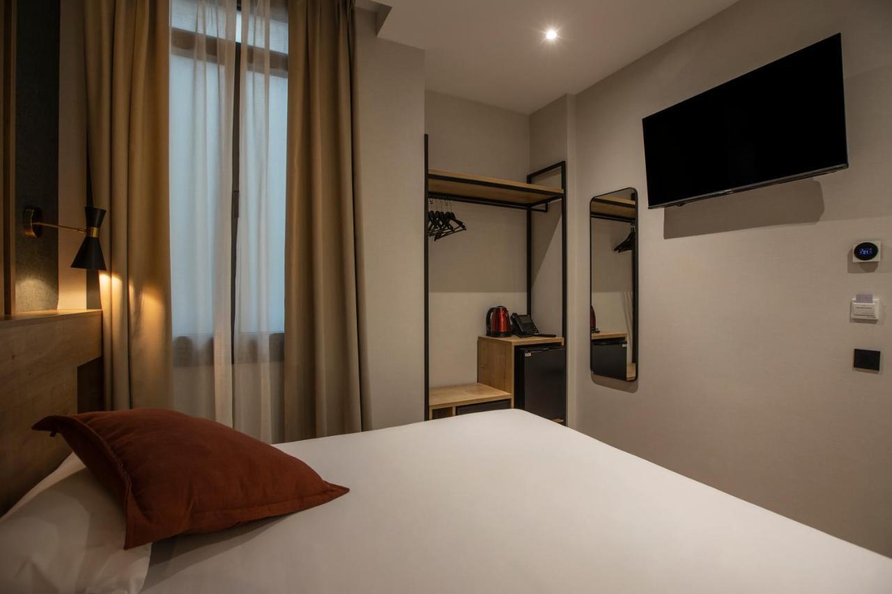 Fontanella By Bcn Urban Rooms Барселона Екстериор снимка